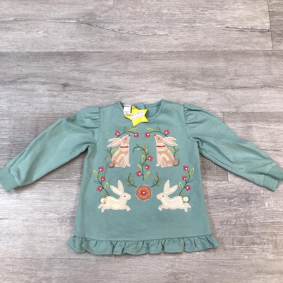 Adorable Green Bunny Embroidered Top - Picture 2 of 5